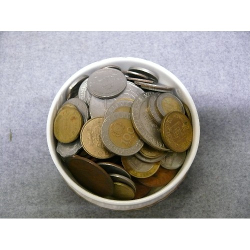 31 - A PARAGON POT FULL OF COINS - AMERICAN CARIBBEAN