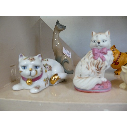 91 - A SELECTION OF DECORATIVE CAT ORNAMENTS BY THE FRANKLIN MINT CHINA, GLASS AND METAL