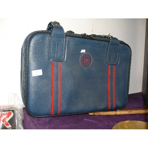 113 - MARCO POLO SMALL SUITCASE IN BLUE WITH A RED STRIPE