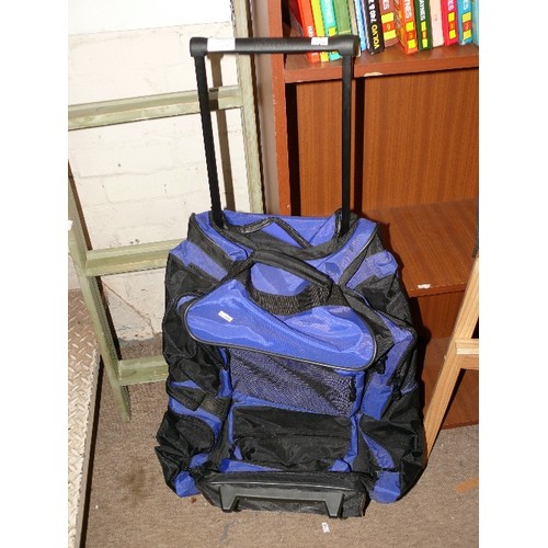 179 - BLUE 'WILSON ULTIMATE' WHEELED SPORTS BAG