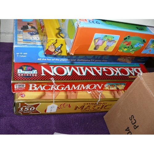 188 - 6 BOARD GAMES TO INCLUDE BACKGAMMON, COUNTDOWN, HUNGRY HIPPOS ETC PLUS 36 DICE AND 4 SETS OF LETTER ... 