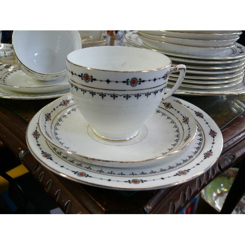 289 - A FINE BONE CHINA TEASET 'DAINTY' WETLEY CHINA