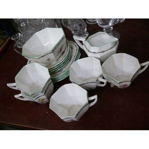 307 - SHELLEY ART DECO PART TEASET