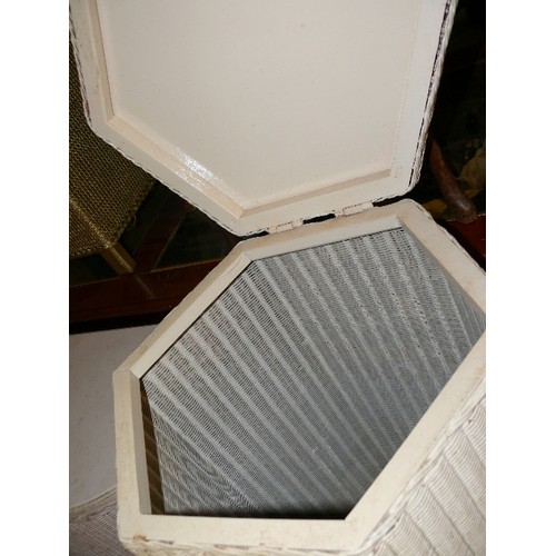 388 - 2 X LLOYD LOOM WICKER LAUNDRY BINS