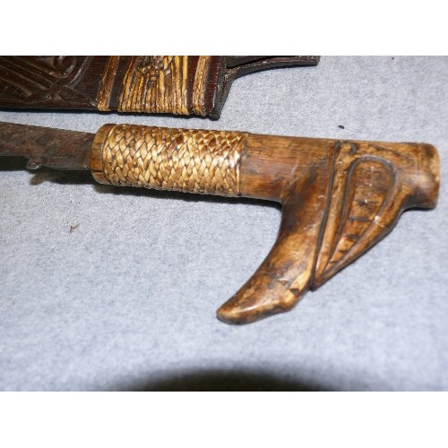 116 - AFRICAN  MACHETTI WOODEN SCABBARD