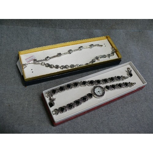 78 - A BOXED JEWELLERY SET WITH MATCHING WATCH, EARRINGS AND BRACELET PLUS A FURTHER SET OF BRACELETS