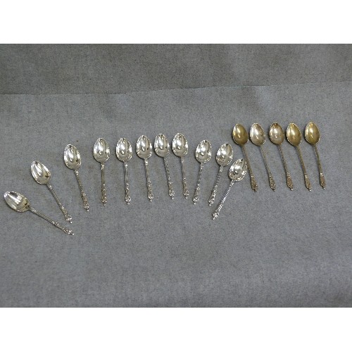 82 - A SET OF 12 SILVERPLATED APOSTLE SPOONS PLUS A FUTHER 4