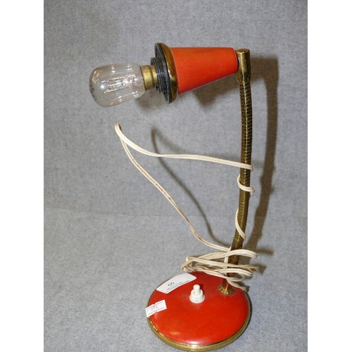 99 - A LOVELY RETRO ITALIAN DESK LAMP