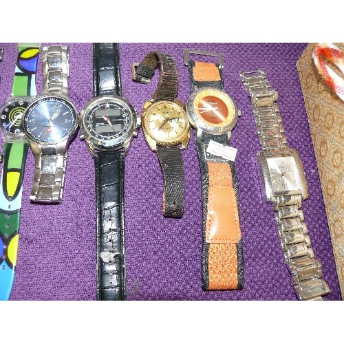 121 - A SELECTION OF GOOD QUALIYY GENTS WATCHES