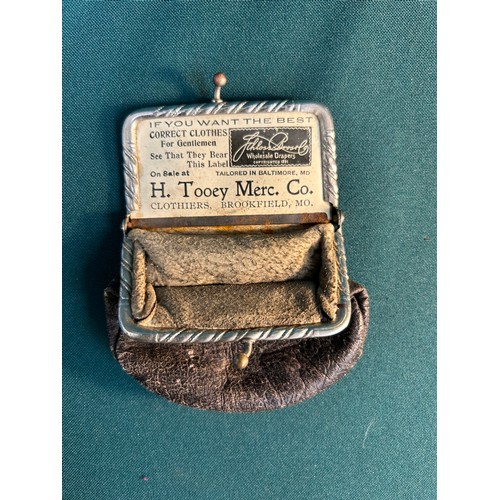 110 - A rare early 20th Century American advertising purse with Roman Coin detail - opens with an advert f... 