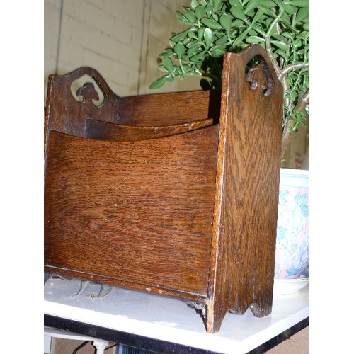 308 - A VINTAGE OAK MAGAZINE RACK