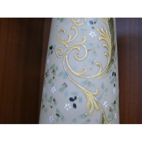 348 - A BEAUTIFUL HAND DECORATED MILK GLASS VASE