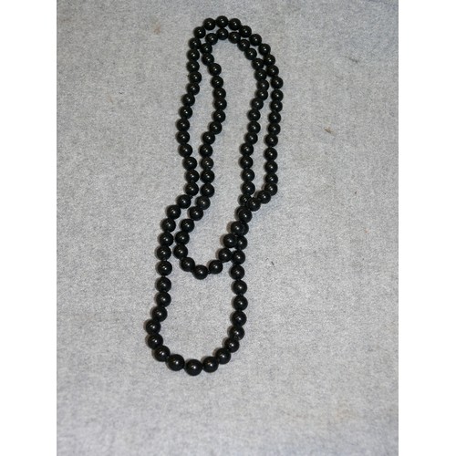 19 - A SET OF BLACK BUDDHIST MONKS BEADED NECKLACE