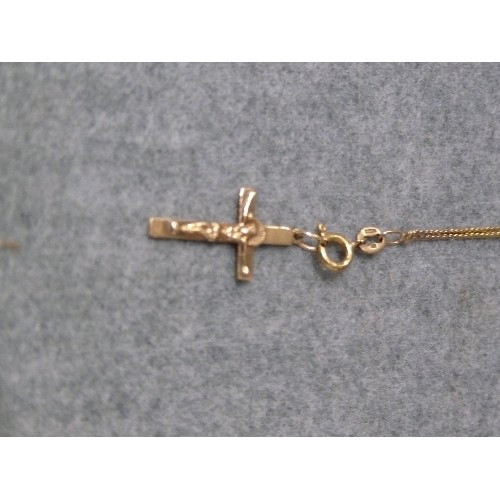 42 - A LOVLEY 9ct GOLD DOUBLE CHAIN BRACELET WITH 14ct CROSS   9CT WEIGHT 1.46gr 14ct 1.00