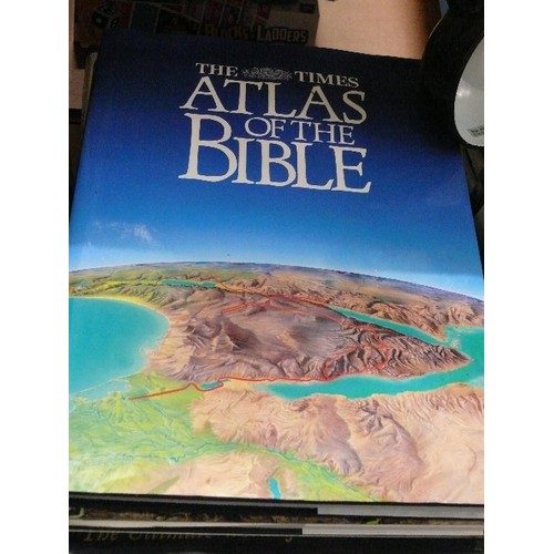 315 - A SELECTION OF THE TIMES ATLAS AND HISTORY OF THE WORLD COFFEE TABLE BOOKS PLUS ROY STRONG THE SPIRI... 