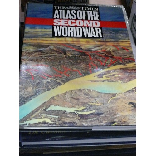 315 - A SELECTION OF THE TIMES ATLAS AND HISTORY OF THE WORLD COFFEE TABLE BOOKS PLUS ROY STRONG THE SPIRI... 