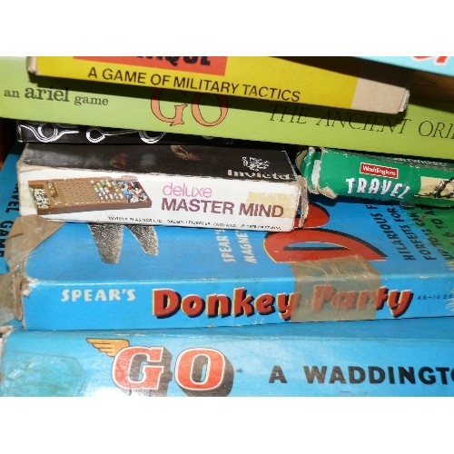 324 - A NICE SELECTION OF VINTAGE BOARD/PARTY GAMES TO INCLUDE TWISTER, GO, DONKEY PARTY, L'ATTAQUE ETC