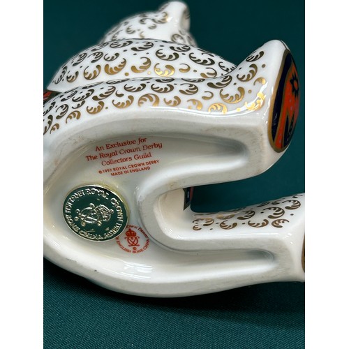 11 - Royal Crown Derby paperweight - 