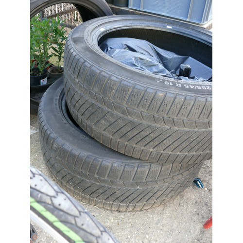 448 - 2 X CONTINENTAL TYRES  255/45 R19