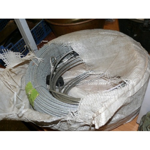 283 - GALVANISED 5MM/7 PLY WINCH CABLE (25KG) PROBABLY 200+ METERS LONG