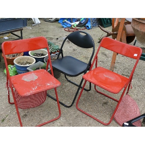 457 - 2 X RED FOLDING CHAIRS AND A BLACK FOLDING CHAIR