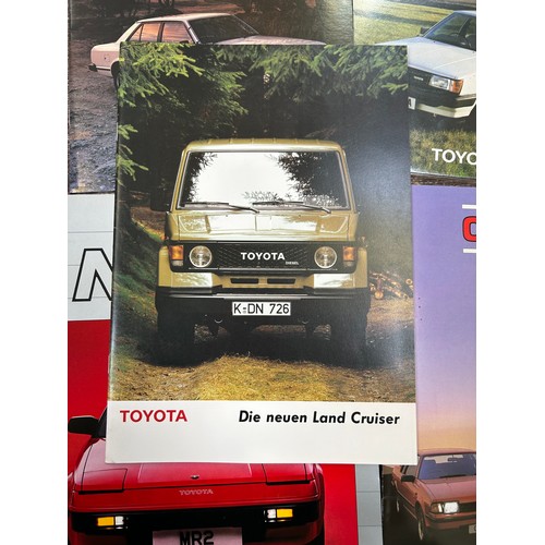 256 - Automobilia Ephemera: Toyota 19 X Car Brochures from the 1980's including Corolla, Camry 1984, Starl... 