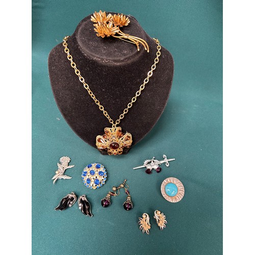 116 - A good selection of vintage costume jewellery including a large Maltese Cross pendant brooch by Sphi... 
