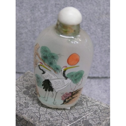 25 - ORIENTAL PERFUME BOTTLE GLASS, HAND PAINTED INSIDE THE BOTTLE