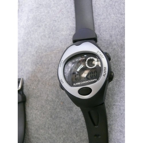 33 - 8 NEW DIGITAL WATCHES ALARM CHONOGRAPH ALL WORKING