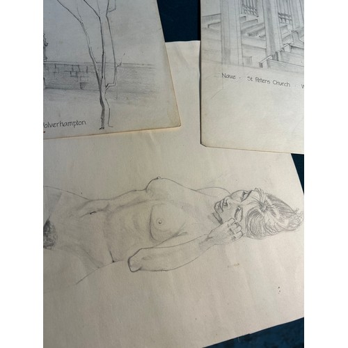 165 - An Art Students folio from the 1960's with drawings and photographs - female nude, architecture, rel... 