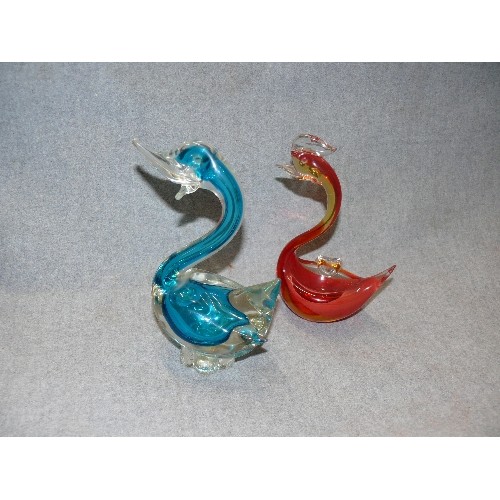 66 - GLASS ART, COCKEREL ASH TRAY AND A BLUE DUCK