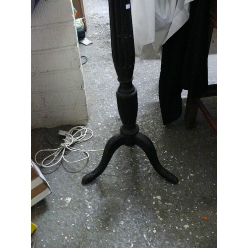 174 - A LARGE CARVED WOODEN COLUMN STANDARD LAMP