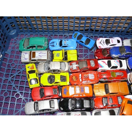 199 - A LARGE QUANTITY OF PLAYWORN DIECAST CARS