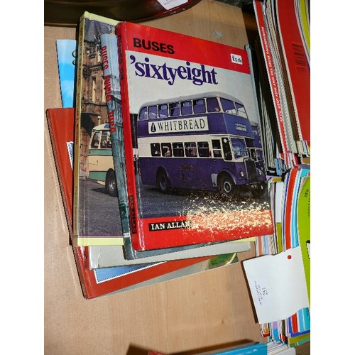 253 - COLLECTION OF 10 BUS & COACH BOOKS & LEAFLETS IN GOOD CONDITION TO INCLUDE 