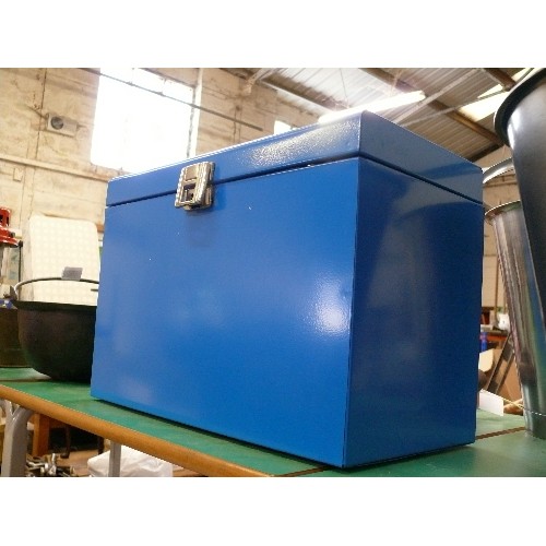 307 - METAL STORAGE BOX 425 X 225 X 300MM