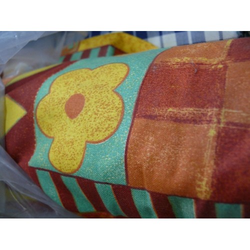 369 - PART ROLL OF COTTON ORCHARD AND PART ROLL OF ORANGE/BROWN  FABRIC DEPICTING CHICKENS