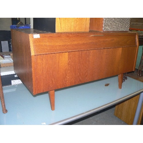 415 - MID CENTURY TEAK RADIOGRAM CASE IN TEAK (NO CONTENTS)