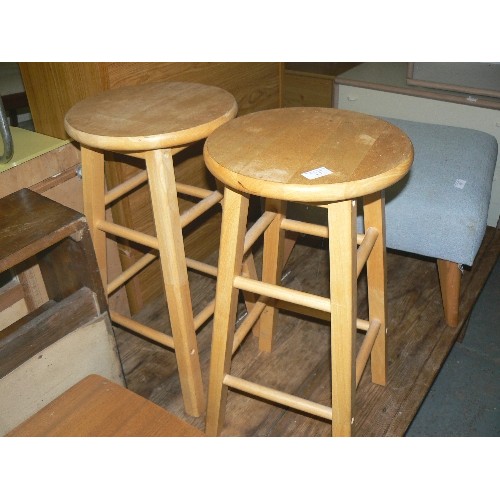 427 - 2 BEECH STOOLS