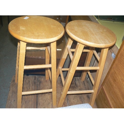 427 - 2 BEECH STOOLS