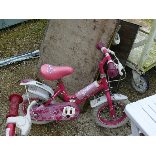 481 - 3 TODDLERS BIKES