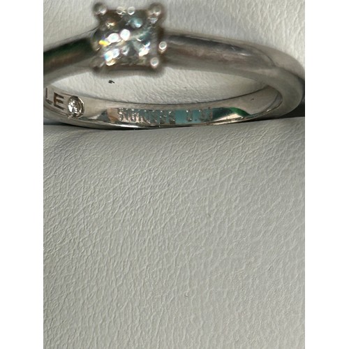 78 - A hallmarked Palladium Solitaire Diamond ring - 0.31 carat, Leo Princess cut (Antwerp) with original... 