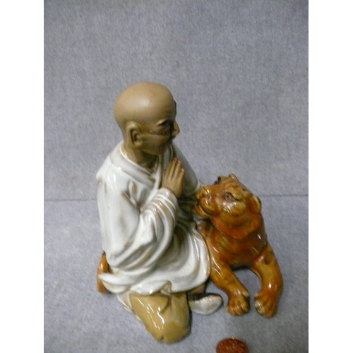 89 - LOVELY CERAMIC FIGURE OF BUDDHA WITH TIGER