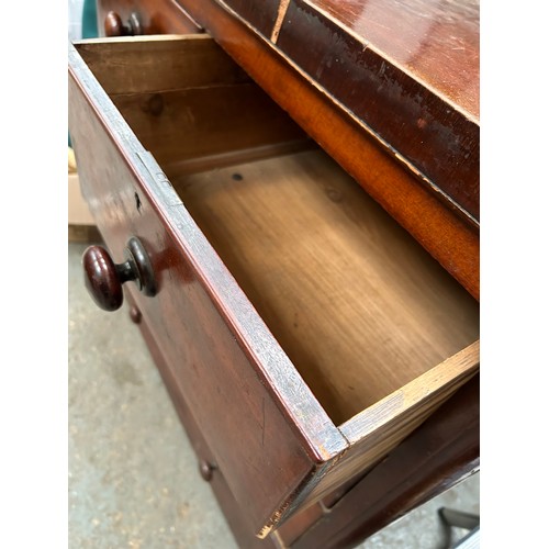 443 - Victorian mahogany veneered chest of drawers, two over three, with orignal turned knobs