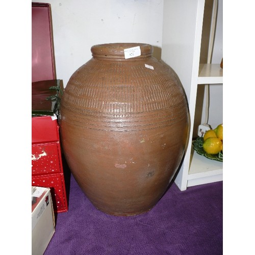 122 - LARGE STONEWARE URN.