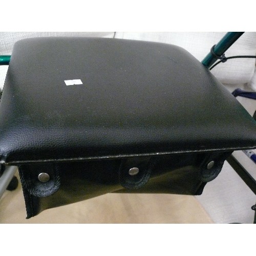 415 - MOBILITY WALKER WITH SEAT AND UNDERBAG PLUS BREAKS BY DAYS IN GREEN/BLACK