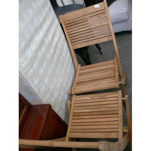 418 - 2 X TEAK SLATTED GARDEN CHAIRS