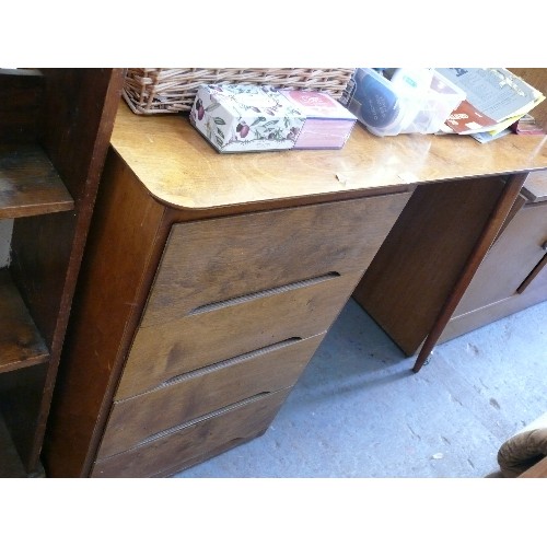 425 - MID CENTURY DESK WITH 4 DRAWERS