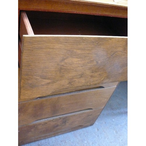 425 - MID CENTURY DESK WITH 4 DRAWERS