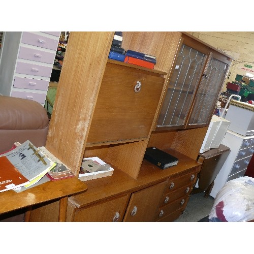 426 - VINTAGE TEAK DISPLAY CABINET WITH COCKTAIL CABINET, DRAWERS AND CUPBOARD STORAGE