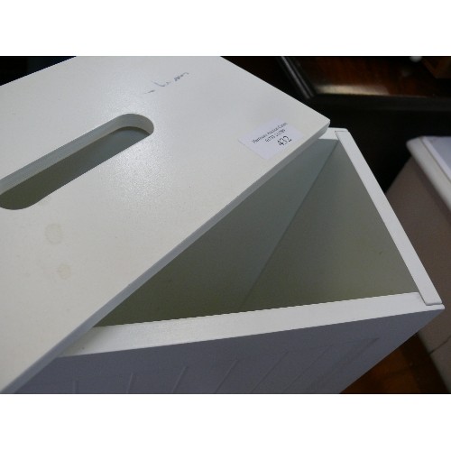 432 - 2 X WHITE CONTEMPORARY STORAGE BOXES